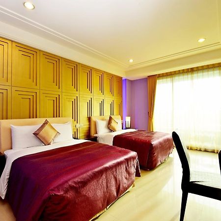 Tranquil Sea Vacation Hotel Kenting Buitenkant foto