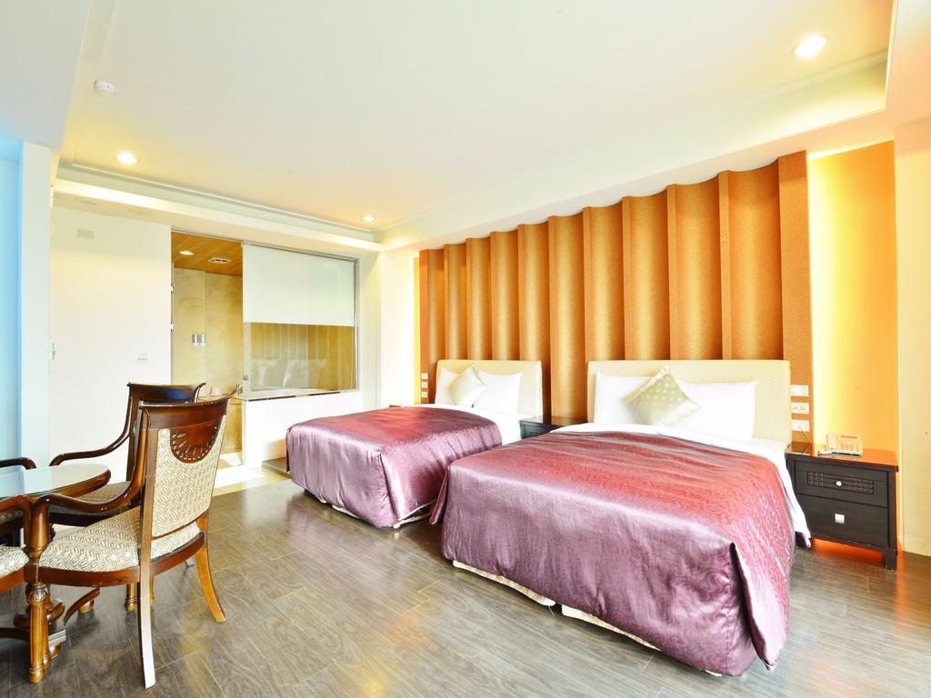 Tranquil Sea Vacation Hotel Kenting Buitenkant foto