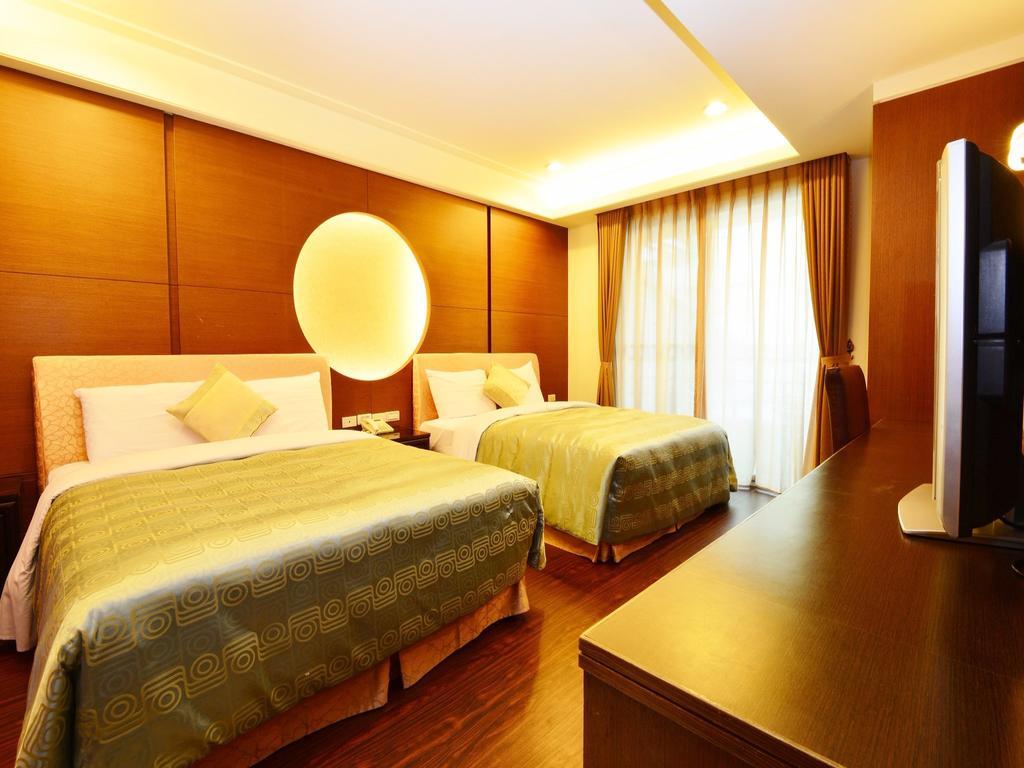 Tranquil Sea Vacation Hotel Kenting Buitenkant foto