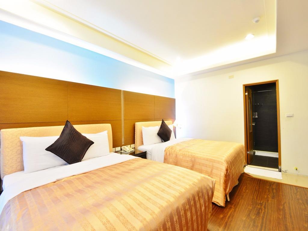 Tranquil Sea Vacation Hotel Kenting Buitenkant foto