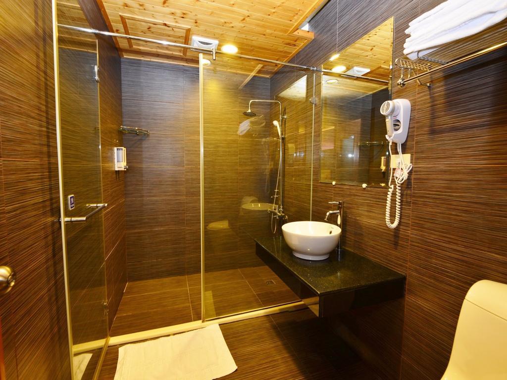 Tranquil Sea Vacation Hotel Kenting Buitenkant foto