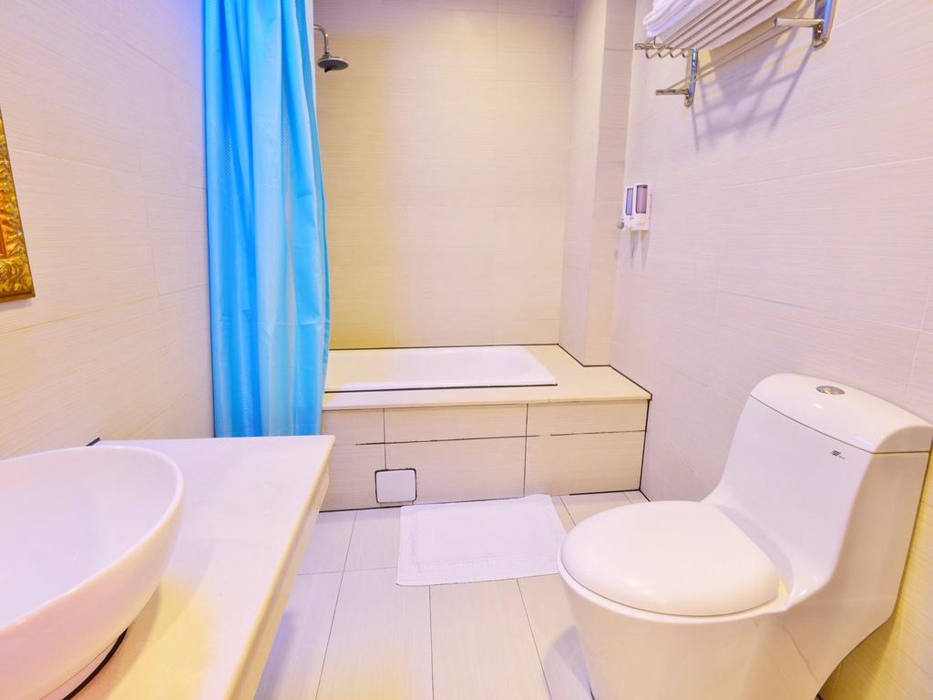 Tranquil Sea Vacation Hotel Kenting Buitenkant foto