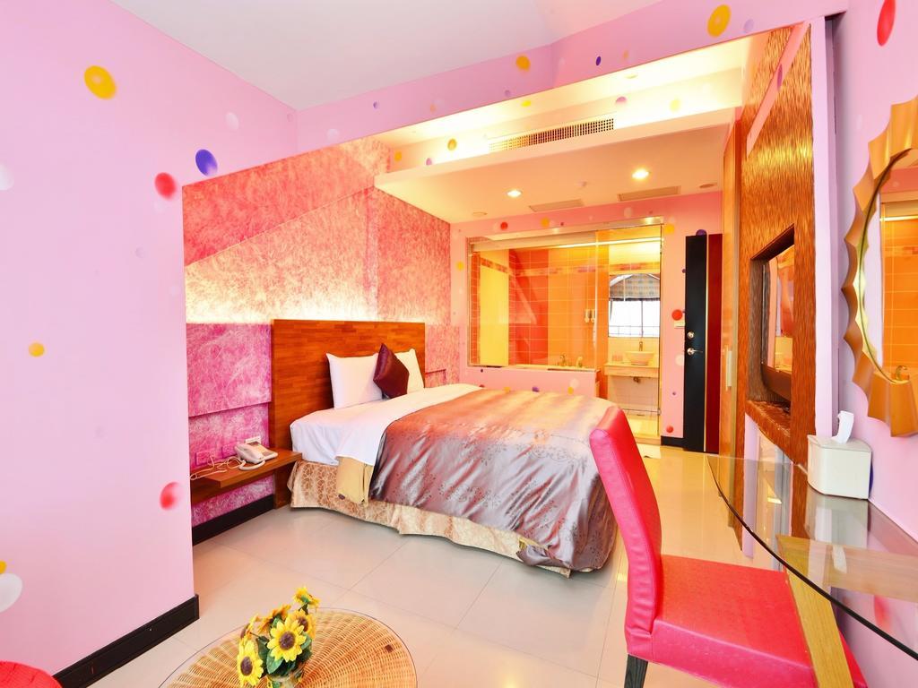 Tranquil Sea Vacation Hotel Kenting Buitenkant foto