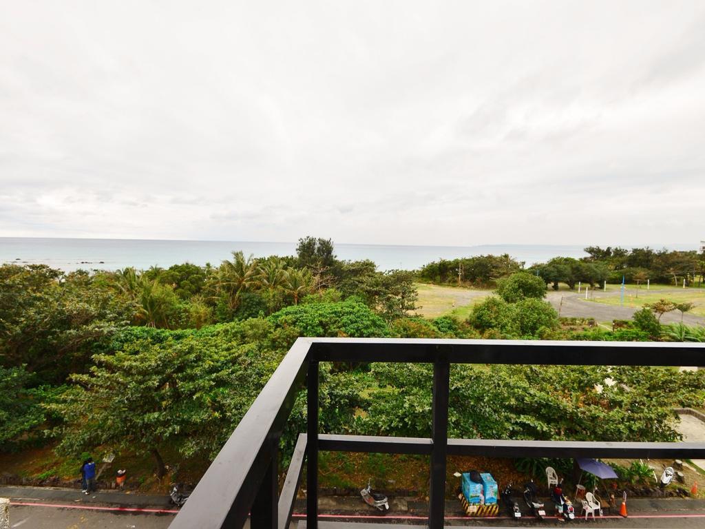 Tranquil Sea Vacation Hotel Kenting Buitenkant foto