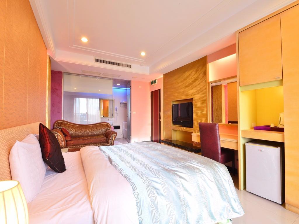 Tranquil Sea Vacation Hotel Kenting Buitenkant foto