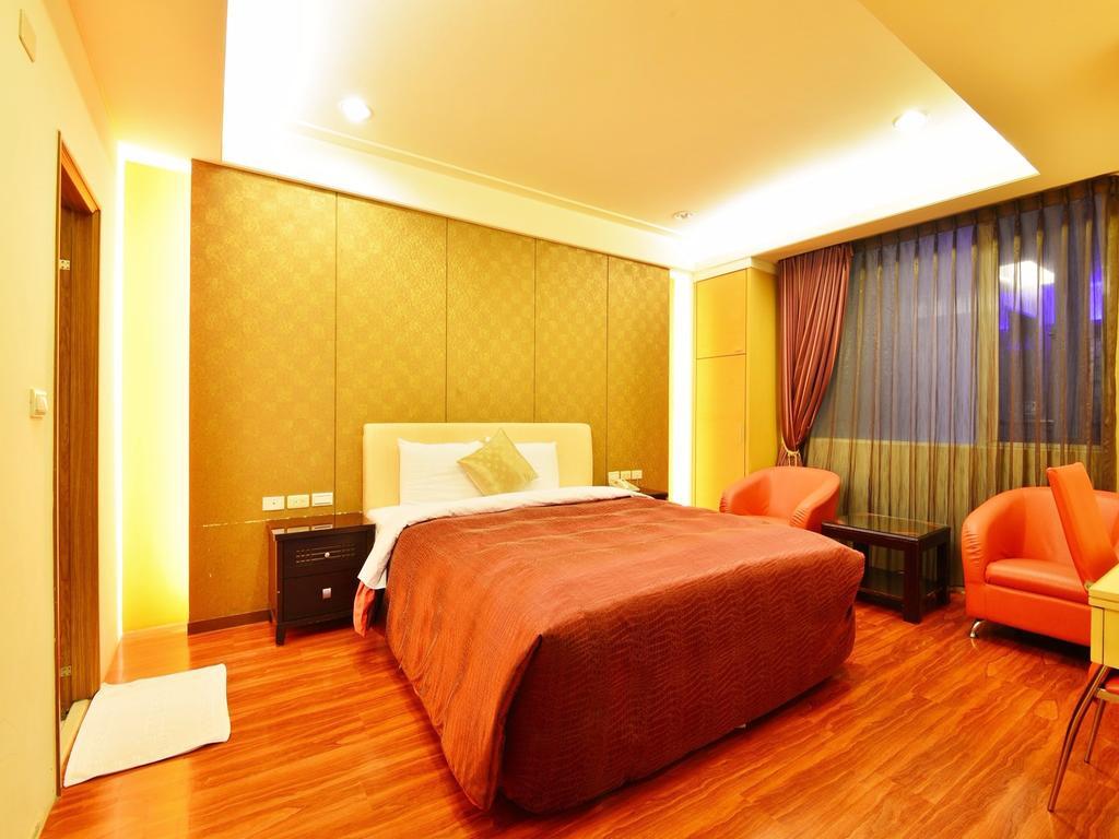 Tranquil Sea Vacation Hotel Kenting Buitenkant foto