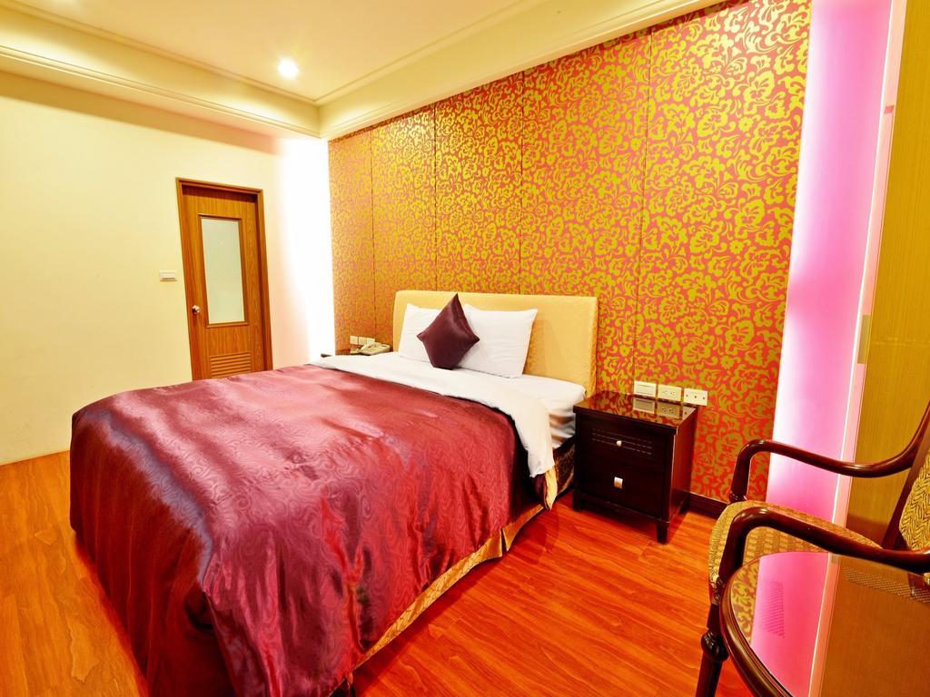 Tranquil Sea Vacation Hotel Kenting Buitenkant foto