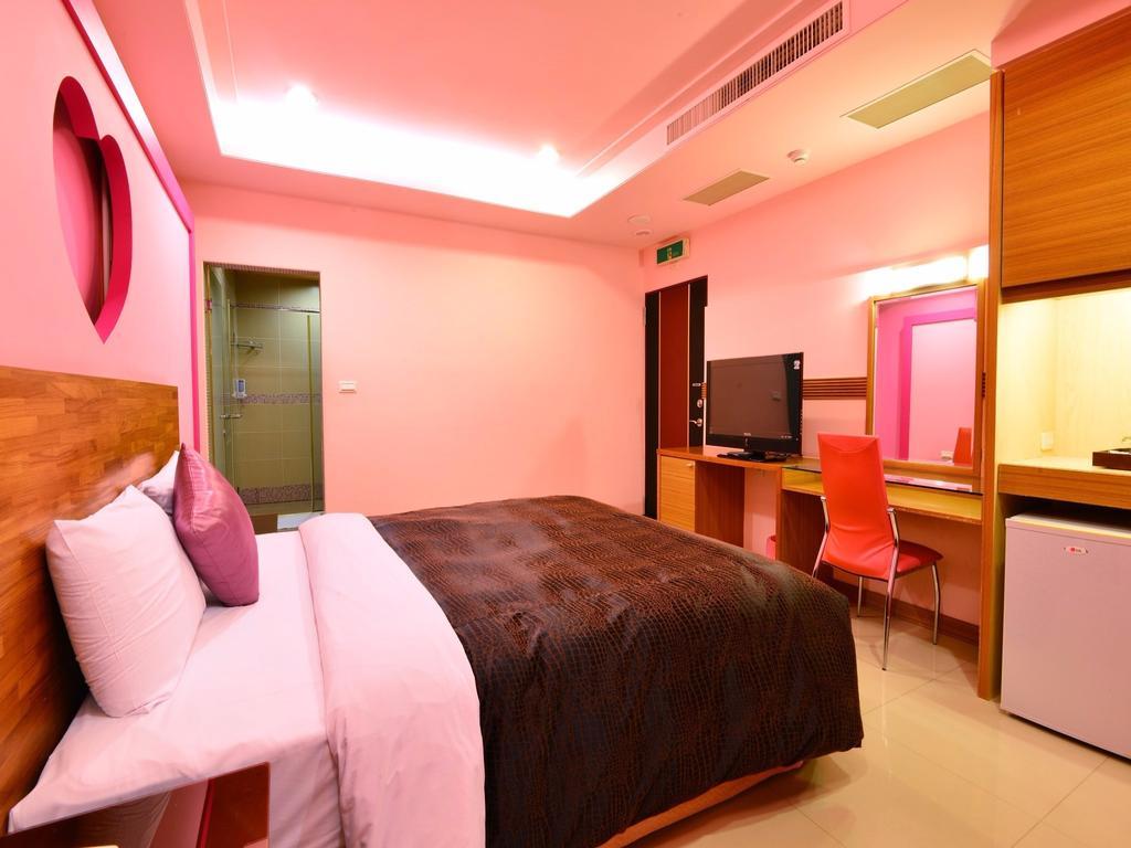 Tranquil Sea Vacation Hotel Kenting Buitenkant foto